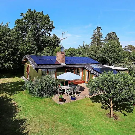 6 Person Holiday In Prázdninový dům Gilleleje