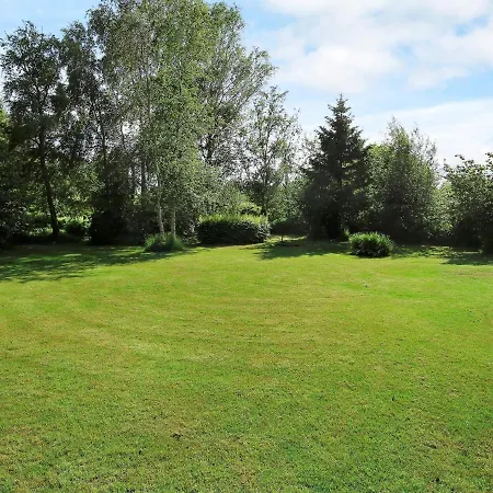 6 Person Holiday In Prázdninový dům
